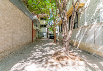 1,193 Sqm Commercial Space For Rent - Tonle Bassac, Phnom Penh thumbnail