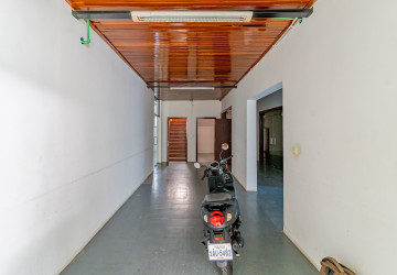 1,193 Sqm Commercial Space For Rent - Tonle Bassac, Phnom Penh thumbnail