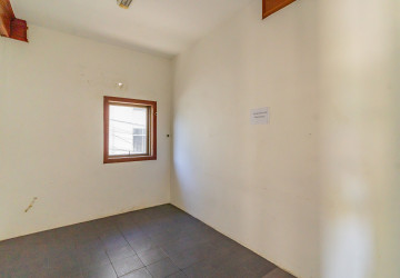 1,193 Sqm Commercial Space For Rent - Tonle Bassac, Phnom Penh thumbnail
