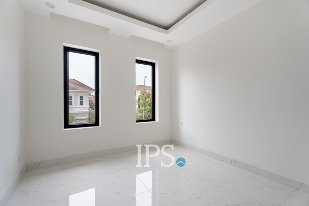 3 Bedroom Villa For Sale - Chip Mong Grand Phnom Penh, Kmounh, Sen Sok, Phnom Penh - Image 5