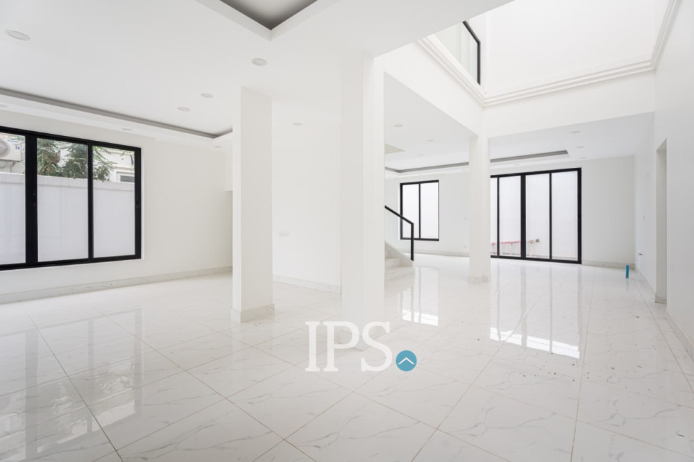 3 Bedroom Villa For Sale - Chip Mong Grand Phnom Penh, Kmounh, Sen Sok, Phnom Penh - Image 3