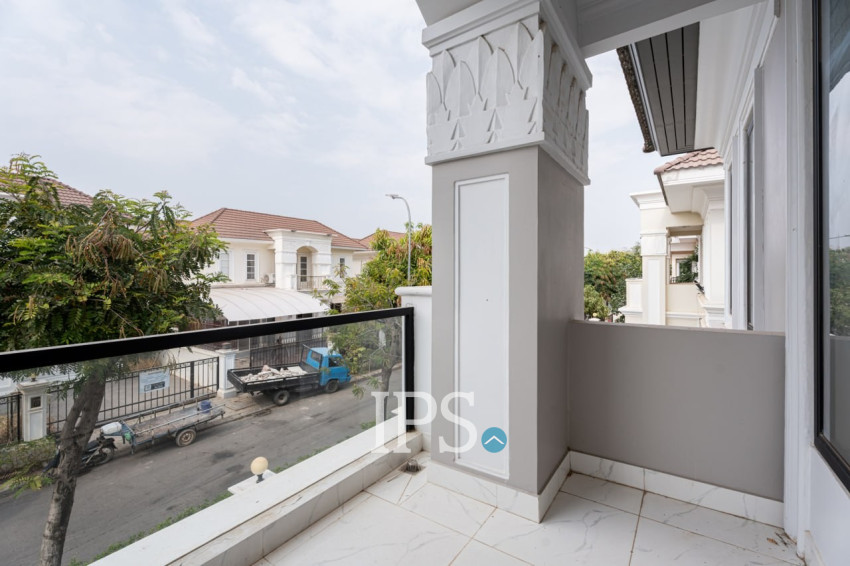 3 Bedroom Villa For Sale - Chip Mong Grand Phnom Penh, Kmounh, Sen Sok, Phnom Penh