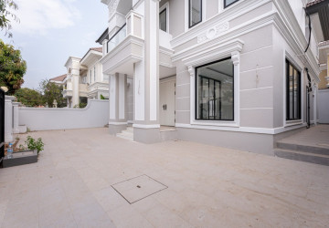 3 Bedroom Villa For Sale - Chip Mong Grand Phnom Penh, Kmounh, Sen Sok, Phnom Penh thumbnail