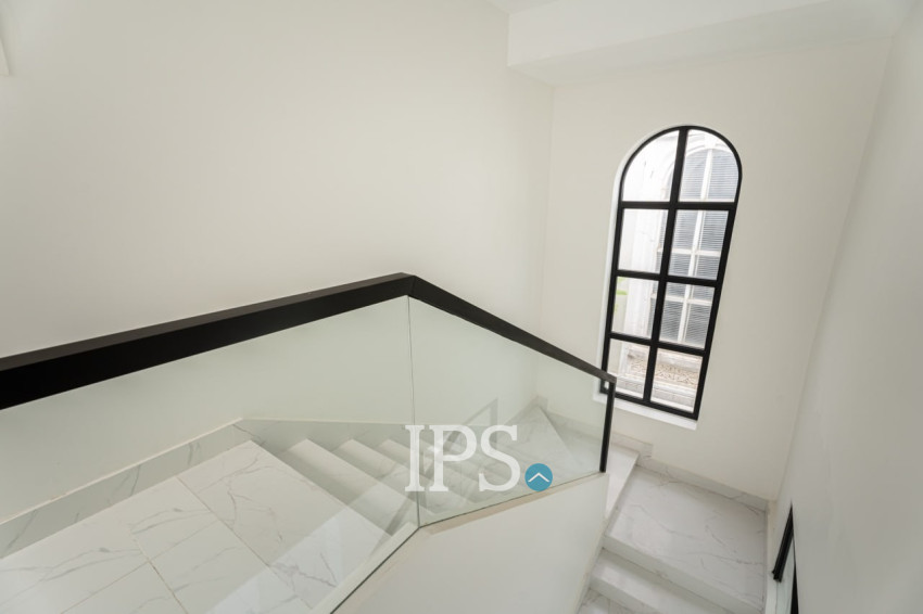 3 Bedroom Villa For Sale - Chip Mong Grand Phnom Penh, Kmounh, Sen Sok, Phnom Penh