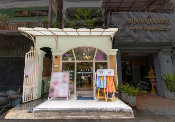 Salon and Spa Business For Sale - Tonle Bassac, Phnom Penh thumbnail