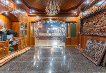 7 Bedroom Villa For Rent - Toul Svay Prey 2, Phnom Penh thumbnail
