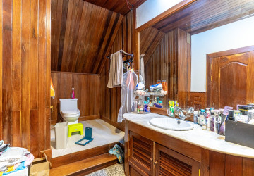 7 Bedroom Villa For Rent - Toul Svay Prey 2, Phnom Penh thumbnail