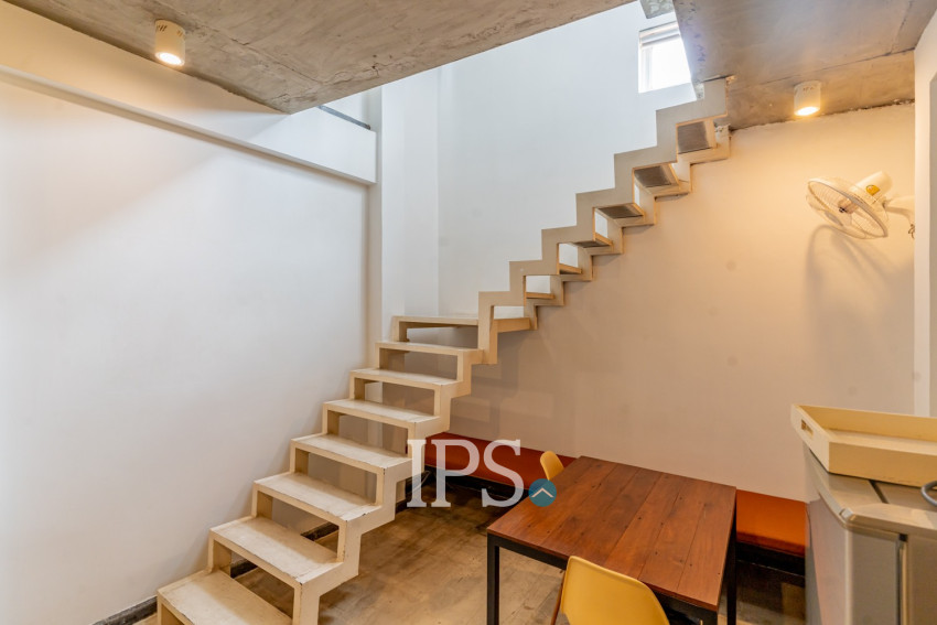 Triplex 1 Bedroom Serviced Apartment For Rent - Chey Chumneah, Phnom Penh