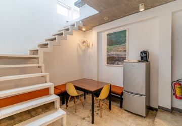 Triplex 1 Bedroom Serviced Apartment For Rent - Chey Chumneah, Phnom Penh thumbnail