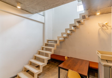 Triplex 1 Bedroom Serviced Apartment For Rent - Chey Chumneah, Phnom Penh thumbnail