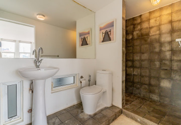 Triplex 1 Bedroom Serviced Apartment For Rent - Chey Chumneah, Phnom Penh thumbnail