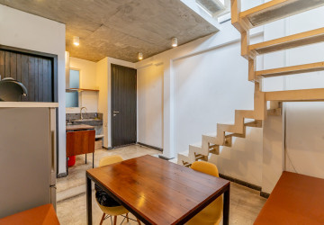 Triplex 1 Bedroom Serviced Apartment For Rent - Chey Chumneah, Phnom Penh thumbnail