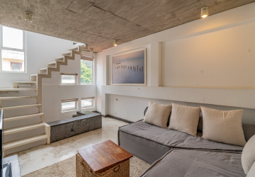 Triplex 1 Bedroom Serviced Apartment For Rent - Chey Chumneah, Phnom Penh thumbnail