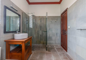 2 Bedroom Apartment For Rent - Svay Dangkum, Siem Reap thumbnail