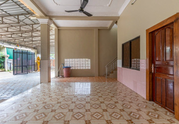 3 Bedroom House For Rent - Sala Kamreuk, Siem Reap thumbnail