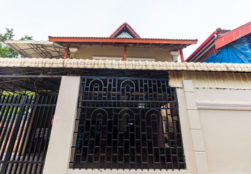 3 Bedroom House For Rent - Sala Kamreuk, Siem Reap thumbnail