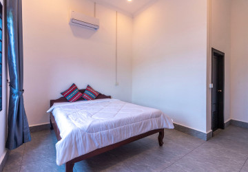 2 Bedroom House For Rent - Sala Kamruek, Siem Reap thumbnail