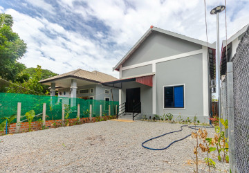 2 Bedroom House For Rent - Sala Kamruek, Siem Reap thumbnail