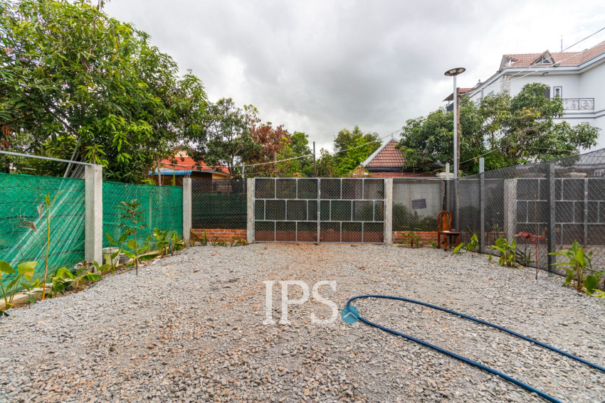 2 Bedroom House For Rent - Sala Kamruek, Siem Reap