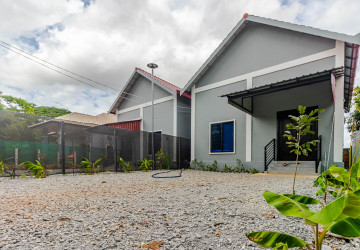 2 Bedroom House For Rent - Sala Kamruek, Siem Reap thumbnail