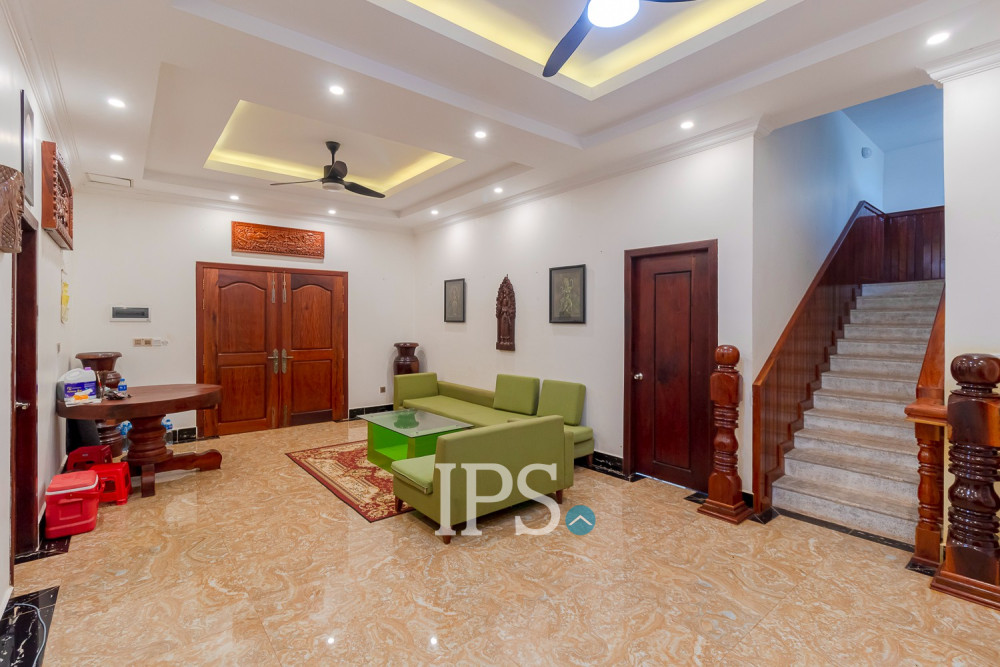 5 Bedroom House For Rent - Svay Dangkum, Siem Reap - Image 5