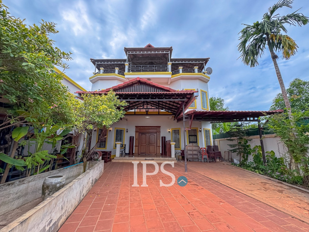 5 Bedroom House For Rent - Svay Dangkum, Siem Reap - Image 2