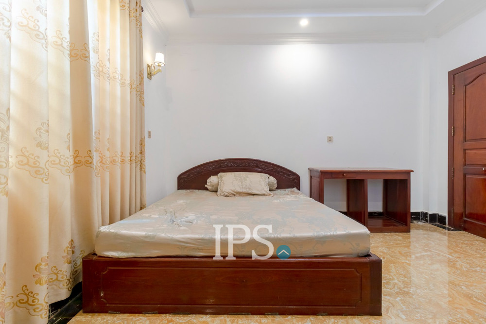 5 Bedroom House For Rent - Svay Dangkum, Siem Reap - Image 16