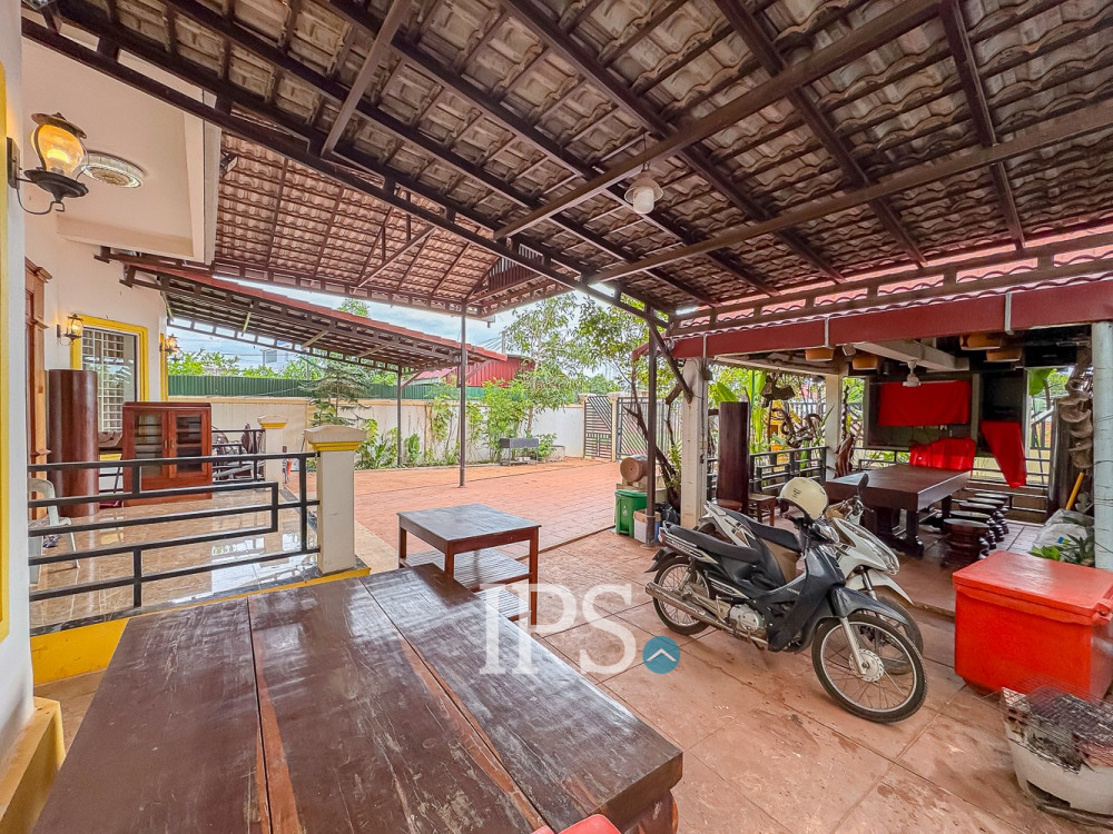 5 Bedroom House For Rent - Svay Dangkum, Siem Reap - Image 25