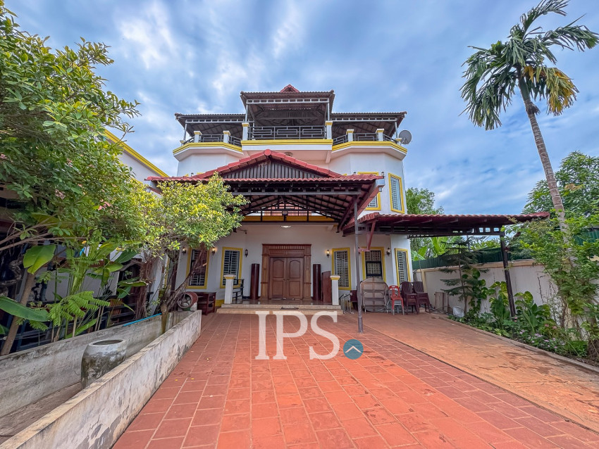 5 Bedroom House For Rent - Svay Dangkum, Siem Reap