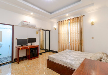 5 Bedroom House For Rent - Svay Dangkum, Siem Reap thumbnail