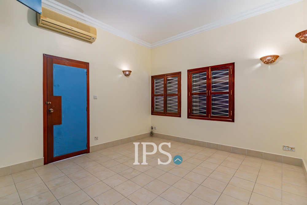 13 Bedroom Commercial Villa For Rent - Beoung Prolit, Phnom Penh - Image 19