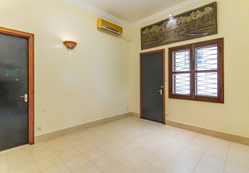 13 Bedroom Commercial Villa For Rent - 7 Makara, Phnom Penh thumbnail