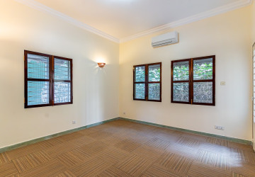 13 Bedroom Commercial Villa For Rent - 7 Makara, Phnom Penh thumbnail