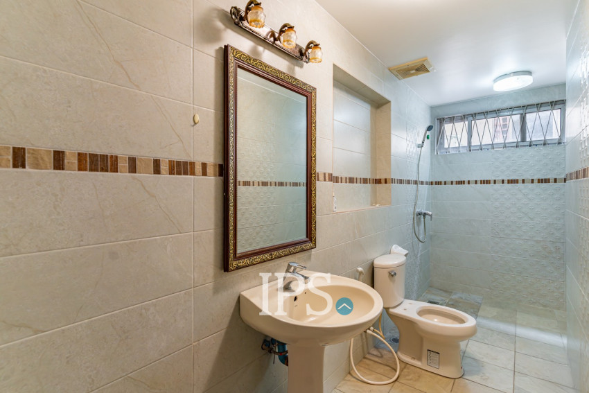 13 Bedroom Commercial Villa For Rent - 7 Makara, Phnom Penh