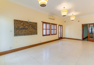 13 Bedroom Commercial Villa For Rent - 7 Makara, Phnom Penh thumbnail