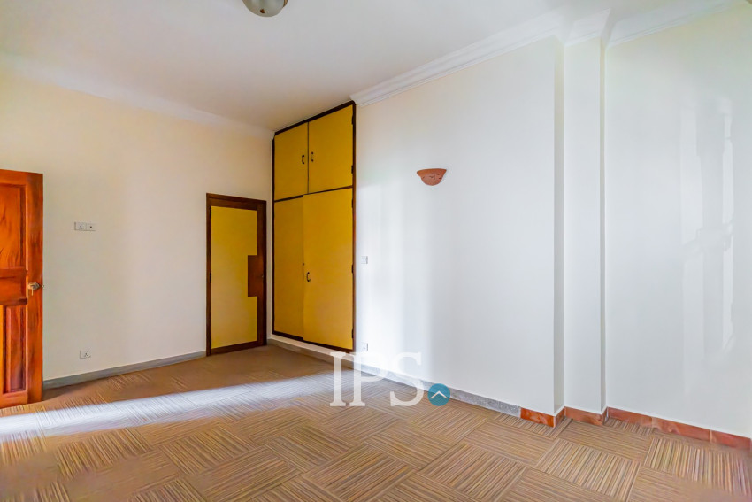 13 Bedroom Commercial Villa For Rent - 7 Makara, Phnom Penh