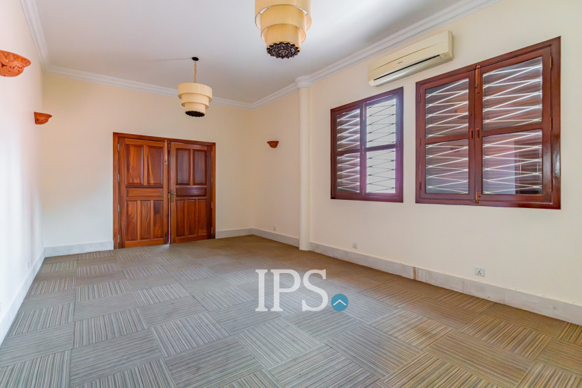 13 Bedroom Commercial Villa For Rent - 7 Makara, Phnom Penh
