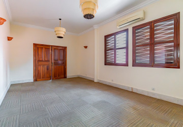 13 Bedroom Commercial Villa For Rent - 7 Makara, Phnom Penh thumbnail