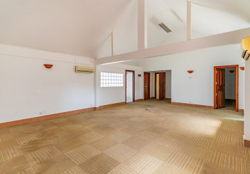 13 Bedroom Commercial Villa For Rent - 7 Makara, Phnom Penh thumbnail
