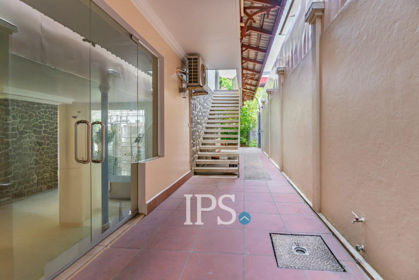 13 Bedroom Commercial Villa For Rent - 7 Makara, Phnom Penh