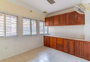 13 Bedroom Commercial Villa For Rent - 7 Makara, Phnom Penh thumbnail