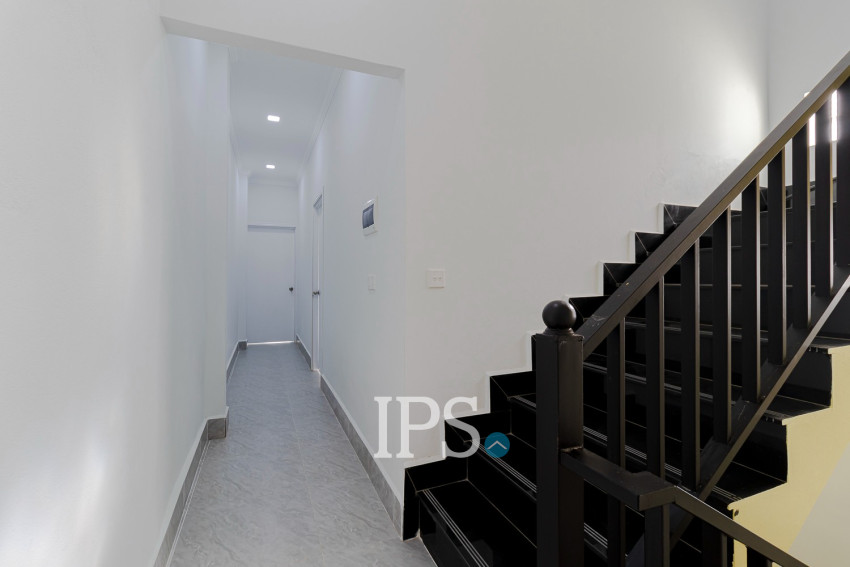 3 Bedroom Shophouse For Rent - Sala Kamreuk, Siem Reap