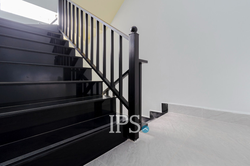 3 Bedroom Shophouse For Rent - Sala Kamreuk, Siem Reap