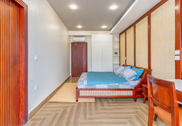 2 Bedroom Serviced Apartment For Rent - Phsar Daeum Thkov, Phnom Penh thumbnail