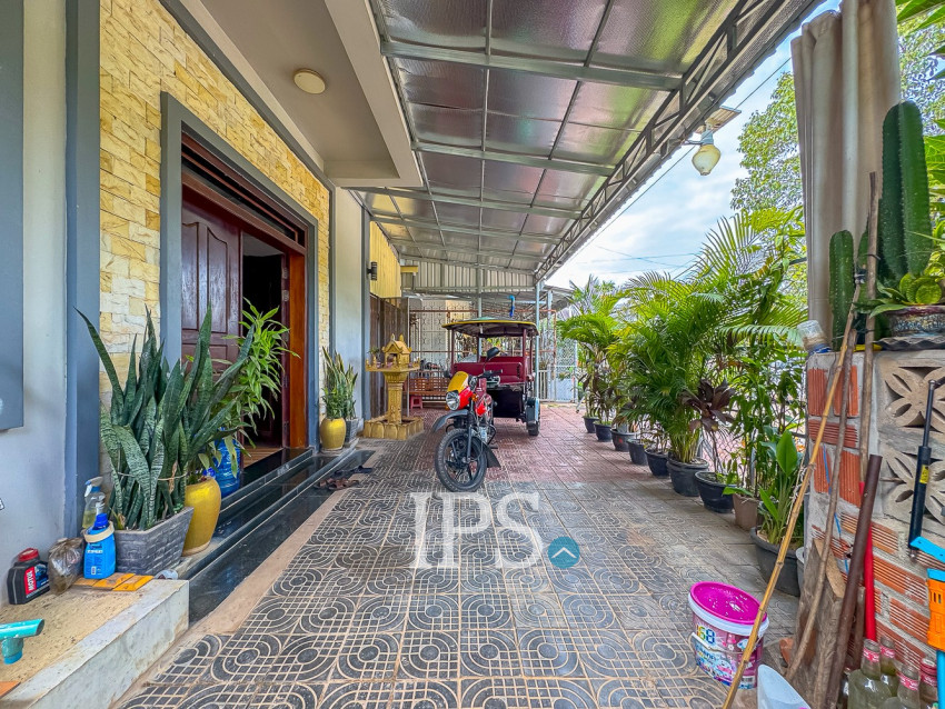 2 Bedroom House For Sale - Sala Kamreuk, Siem Reap