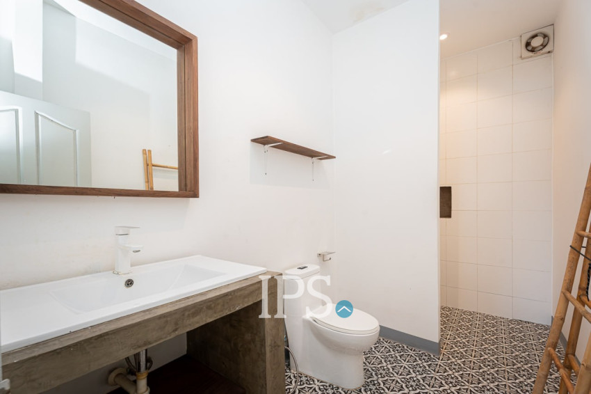 Renovated 2 Bedroom Apartment For Sale - Chakto Mukh, Phnom Penh