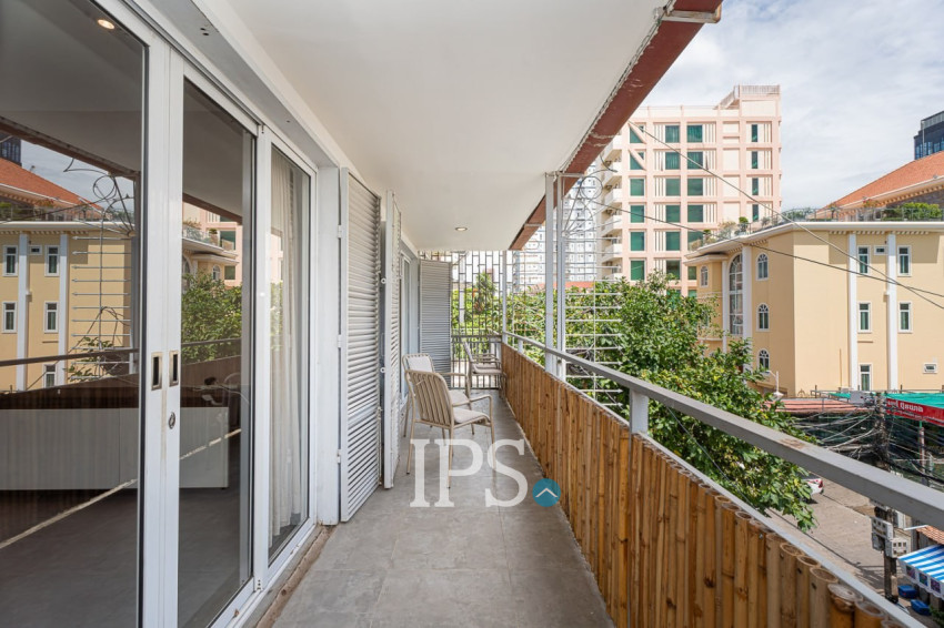 Renovated 2 Bedroom Apartment For Sale - Chakto Mukh, Phnom Penh