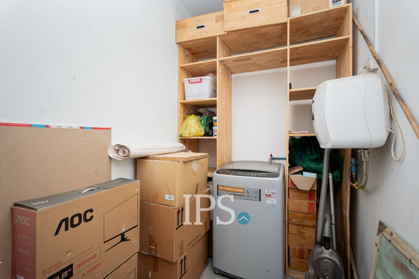 Renovated 2 Bedroom Apartment For Sale - Chakto Mukh, Phnom Penh