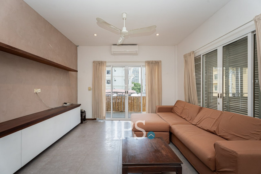 Renovated 2 Bedroom Apartment For Sale - Chakto Mukh, Phnom Penh