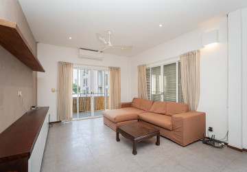 Renovated 2 Bedroom Apartment For Sale - Chakto Mukh, Phnom Penh thumbnail